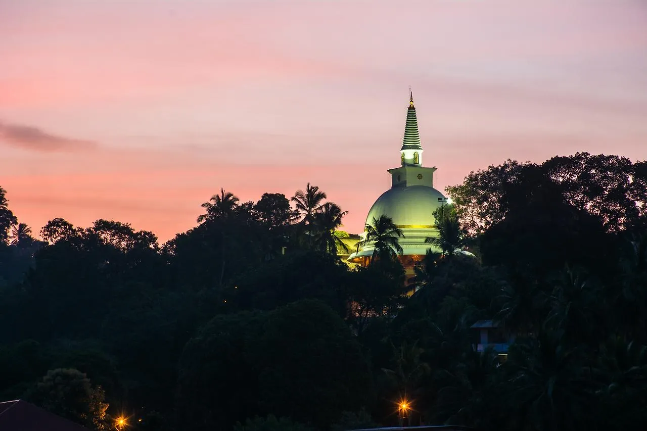 Ceyloni City Hotel Kandy